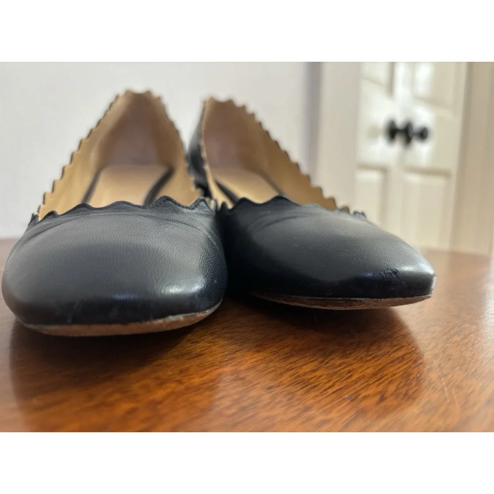 Chloe Women's Lauren Leather Pump Navy Leather Heels Scalloped Italian 38.5 8.5M - Picture 8 of 8